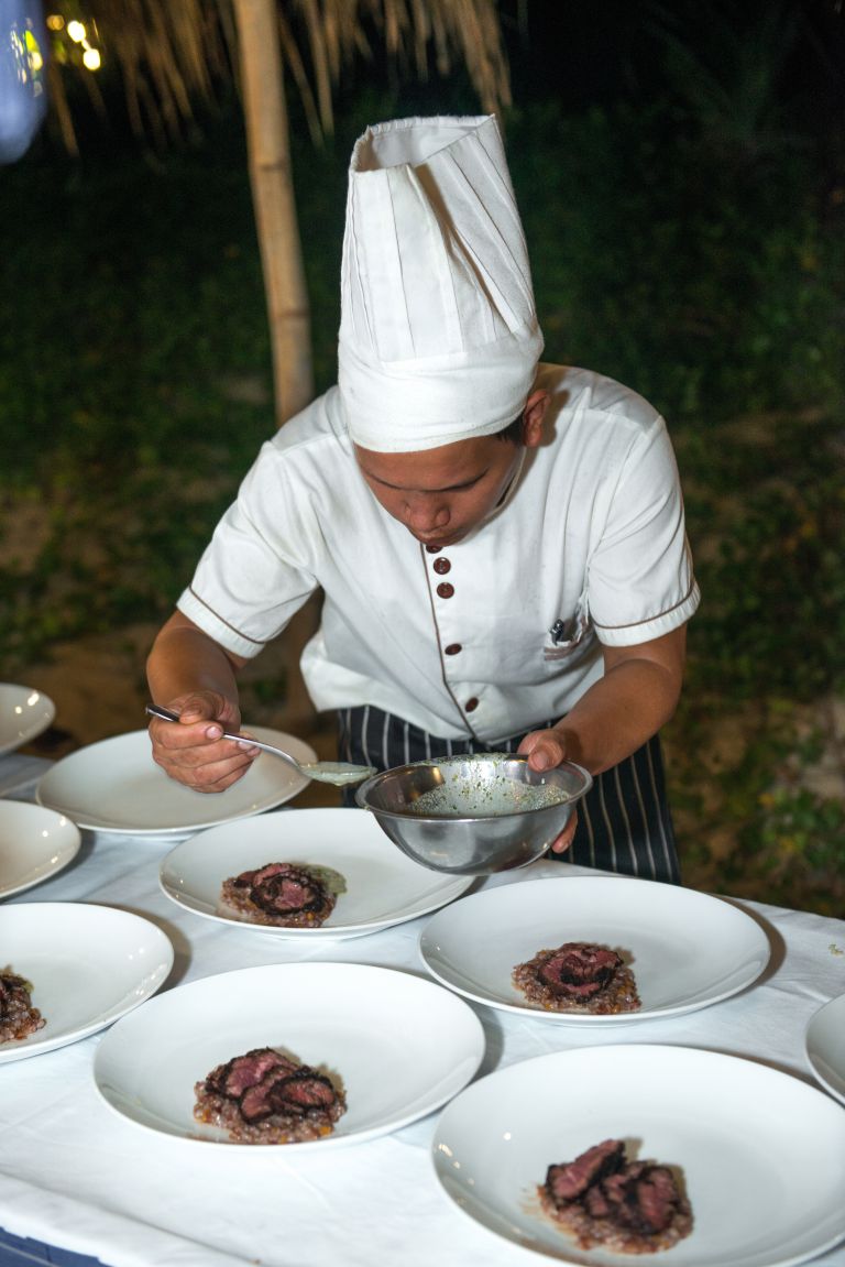 Upcoming 4th tastefully food & beverage event is coming soon it’s time to shop for your new year New Year's Eve 2019 - Food Stations - Shore Club